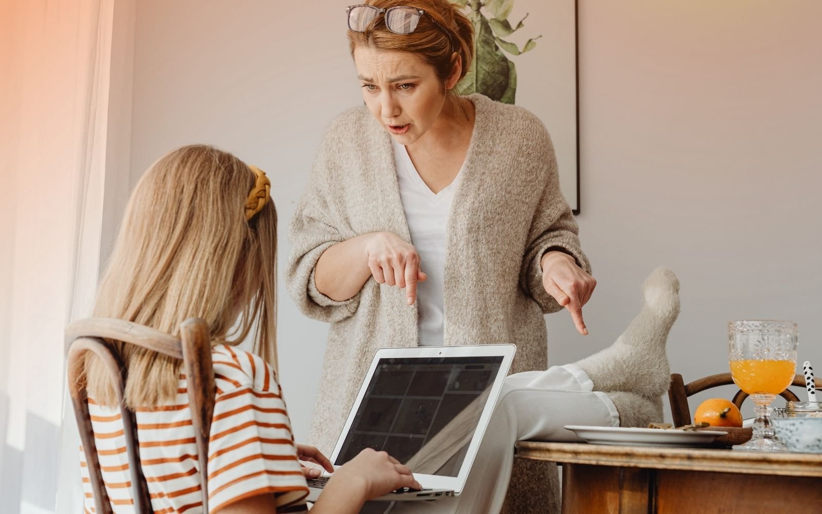 Mother and Daugther In Argument